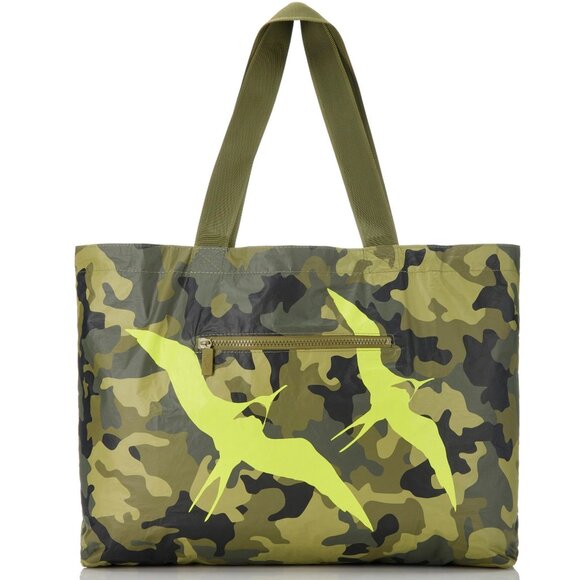 ALOHA Collection—Ahi & Iwa Bird Holo Holo Tote Bag—Lucky11 Limited Edition *NWT* - Picture 5 of 8